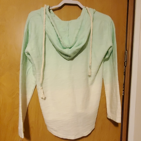 Hoodie💜💜💜💜 - Picture 4 of 4